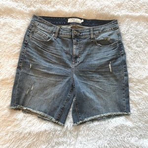 Torrid Denim Bermuda shorts size 14 NWOT